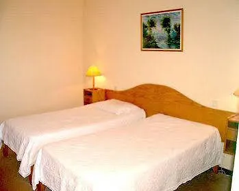 Al Moniz Hotel Agua de Pena Guest house